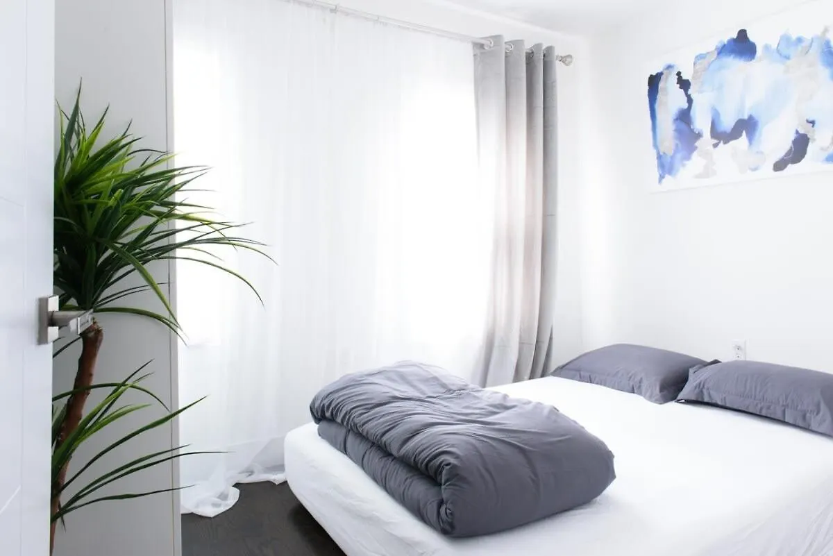 39-3 Newly Renovated 3 Br Apartment New York