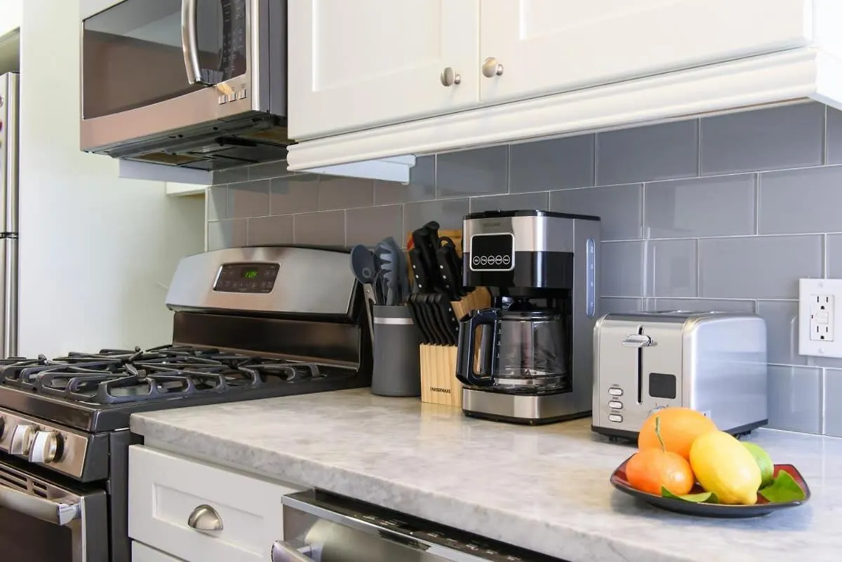 39-3 Newly Renovated 3 Br Apartment New York 0*,