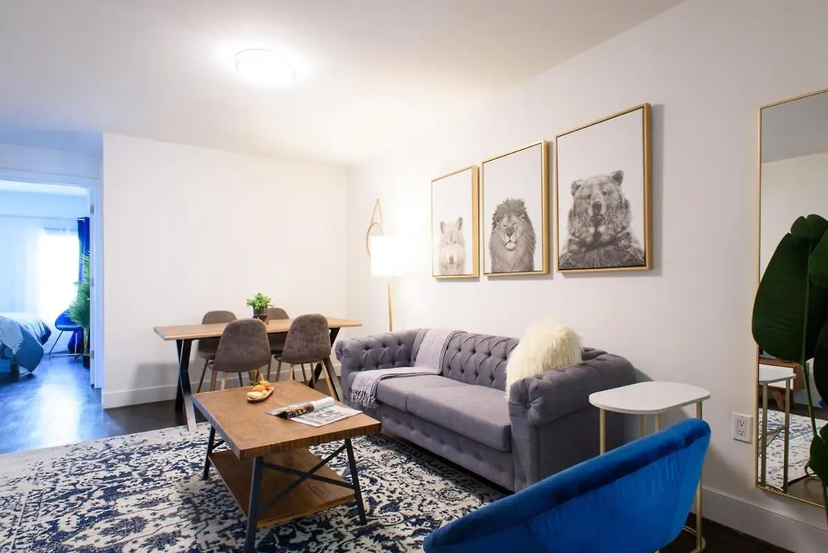 39-3 Newly Renovated 3 Br Apartment New York