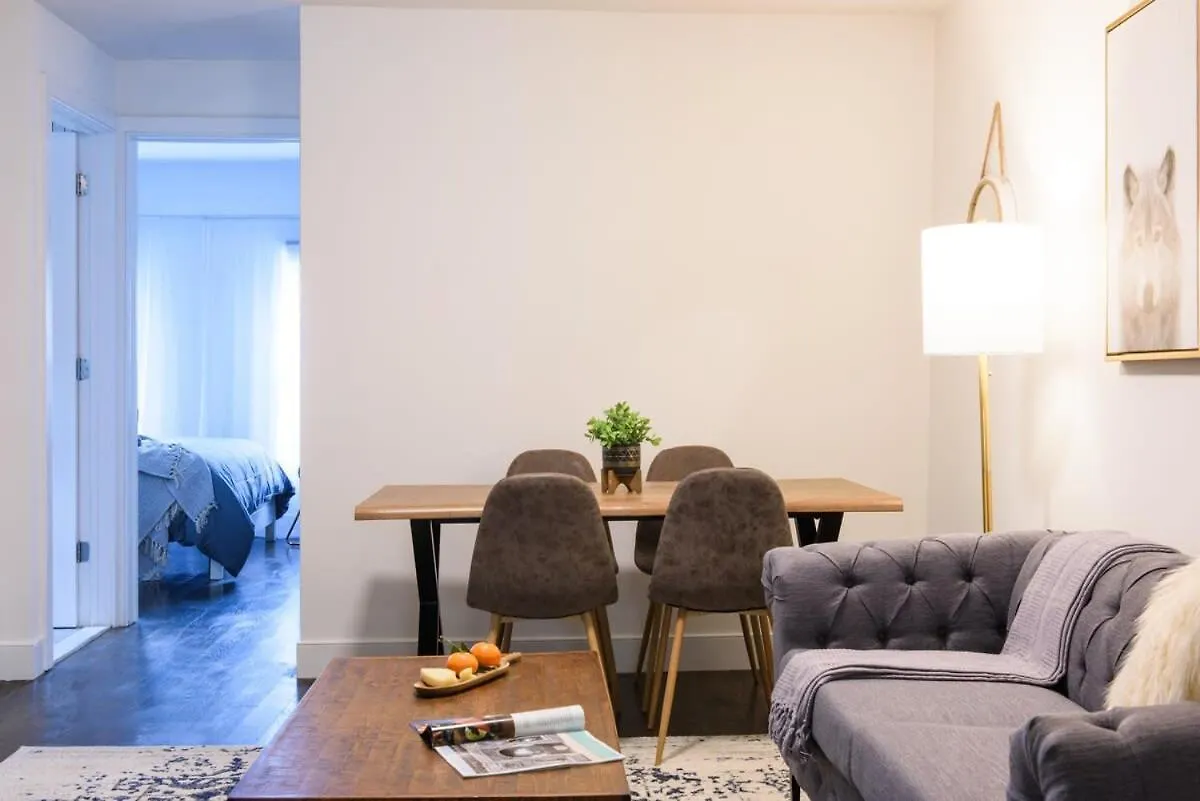 39-3 Newly Renovated 3 Br Apartment New York United States